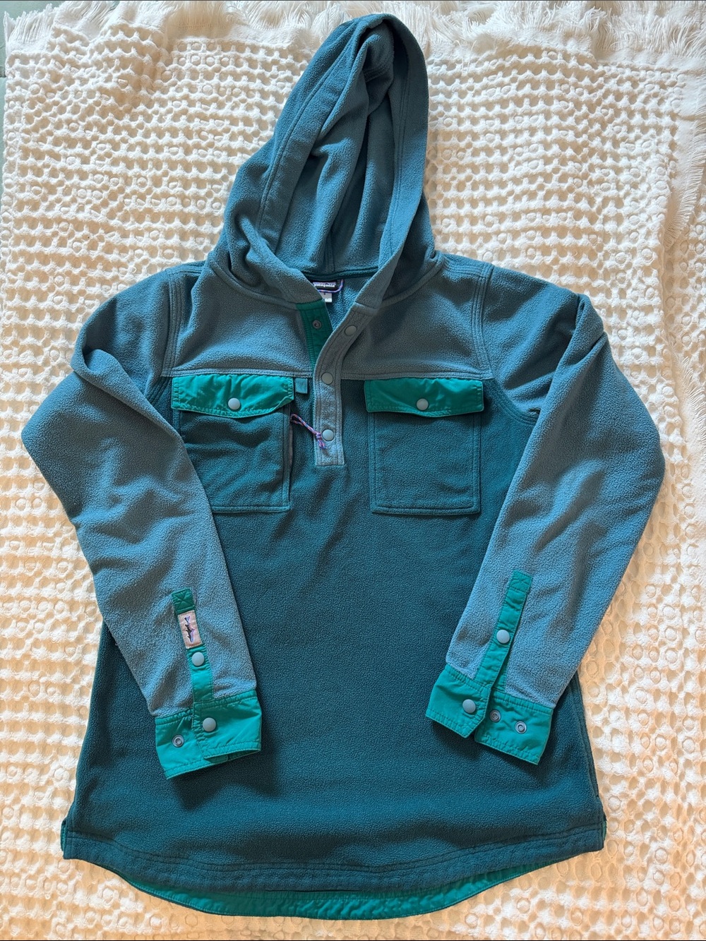 Patagonia Kids Teal & Aqua Hooded Fleece Pullover
